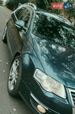 Универсал Volkswagen Passat 2007 в Мостиске