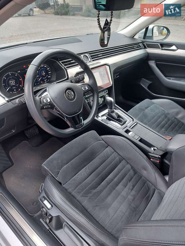 Універсал Volkswagen Passat 2017 в Могилів-Подільському