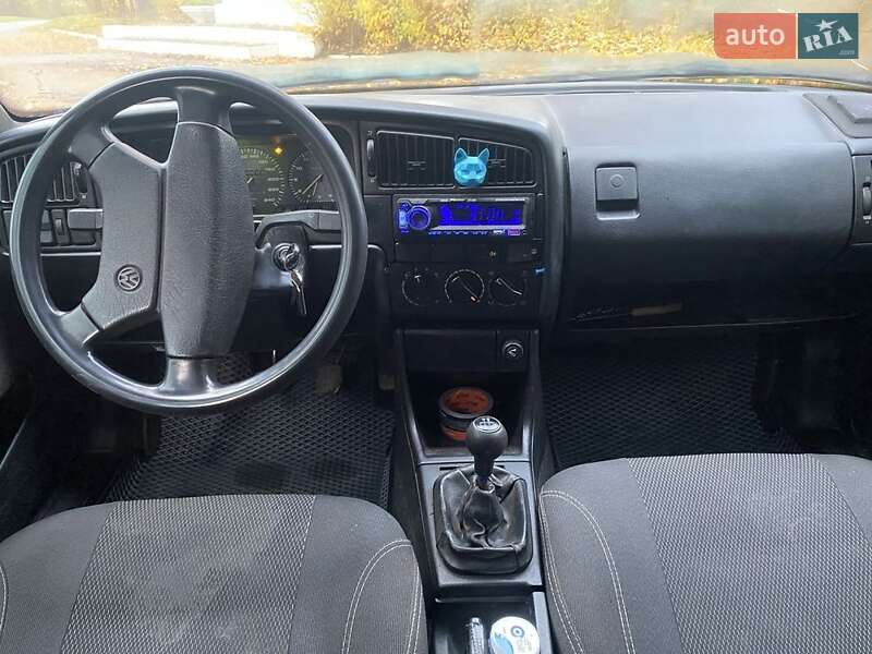 Седан Volkswagen Passat 1989 в Сарнах фото 6 Седан Volkswagen Passat 1989 в Сарнах