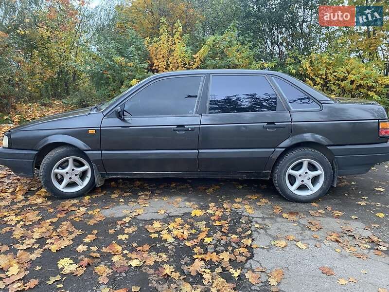 Седан Volkswagen Passat 1989 в Сарнах фото 10 Седан Volkswagen Passat 1989 в Сарнах