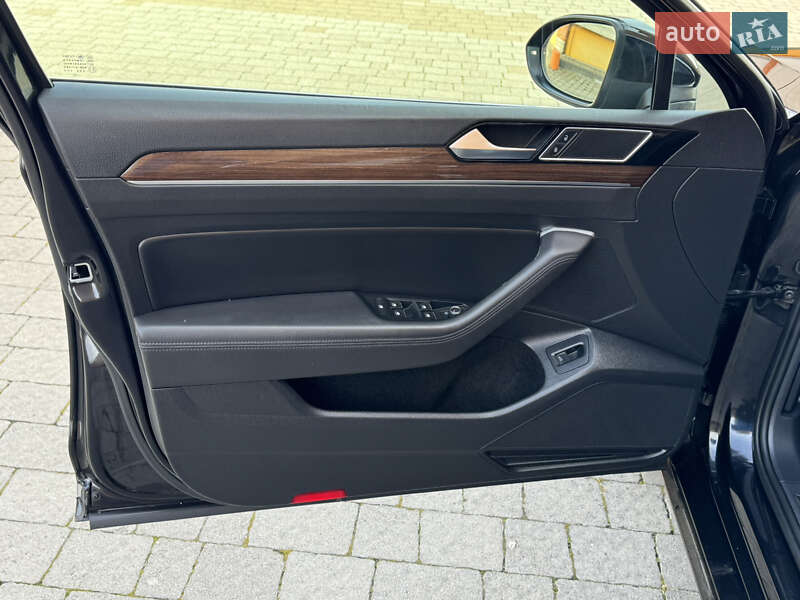 Седан Volkswagen Passat 2016 в Львове фото 25 Седан Volkswagen Passat 2016 в Львове