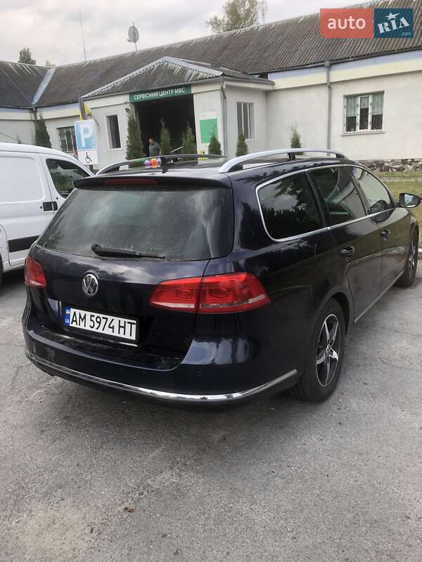 Універсал Volkswagen Passat 2011 в Ємільчиному