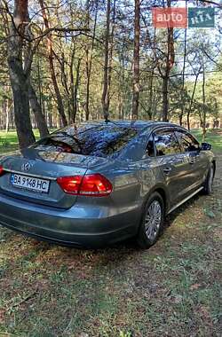 Седан Volkswagen Passat 2015 в Кропивницком