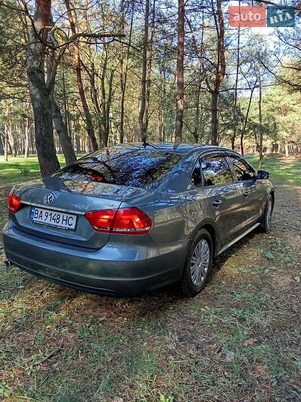 Седан Volkswagen Passat 2015 в Кропивницком