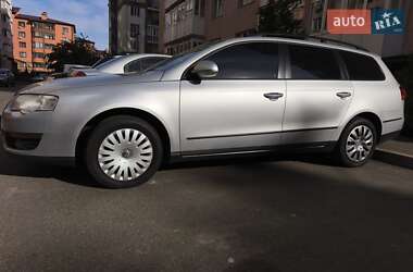 Універсал Volkswagen Passat 2006 в Києві