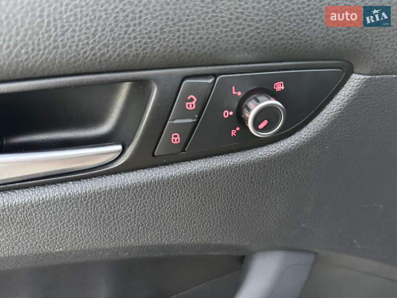 Седан Volkswagen Passat 2012 в Хмельницком