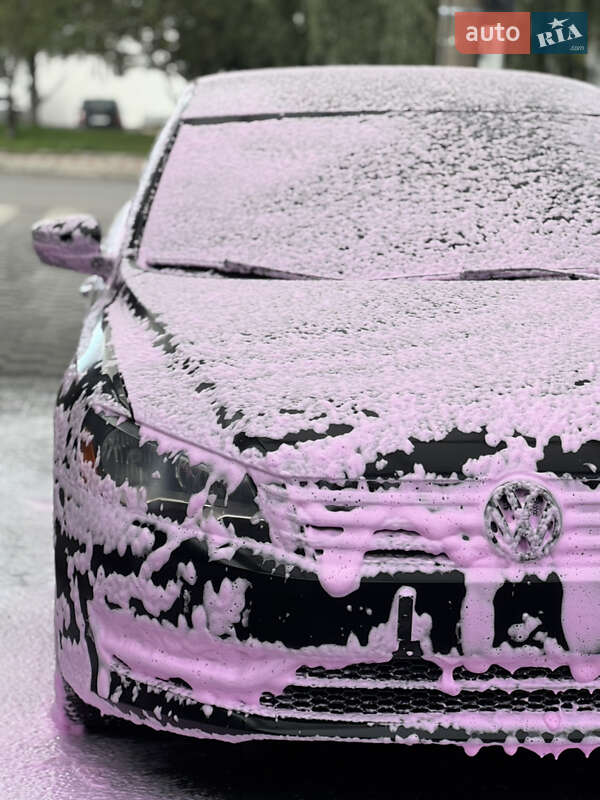 Седан Volkswagen Passat 2012 в Хмельницком