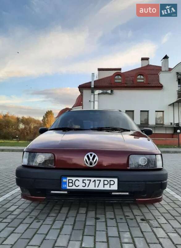 Volkswagen Passat 1992