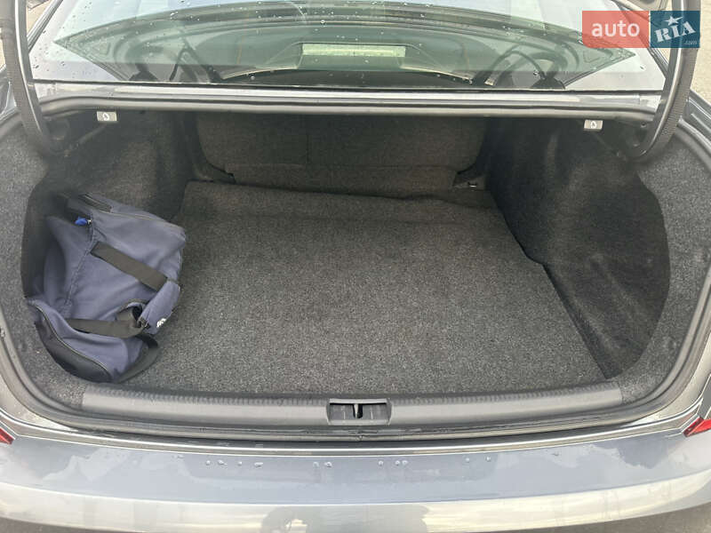 Седан Volkswagen Passat 2020 в Киеве