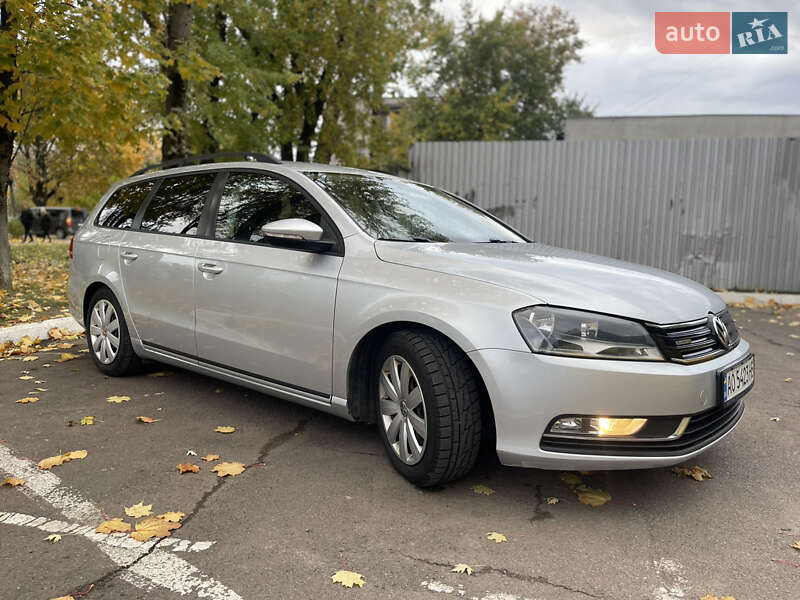 Универсал Volkswagen Passat 2013 в Ужгороде