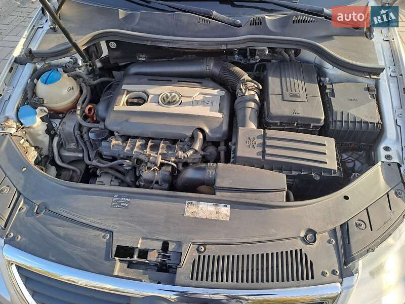 Седан Volkswagen Passat 2010 в Дніпрі