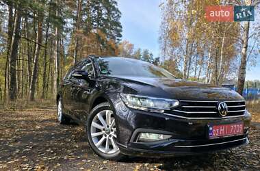 Универсал Volkswagen Passat 2022 в Буче