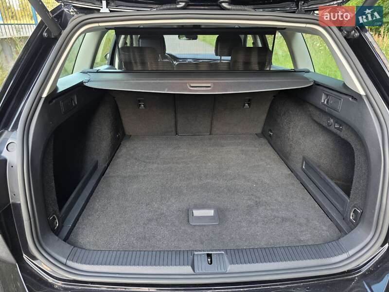 Универсал Volkswagen Passat 2022 в Буче