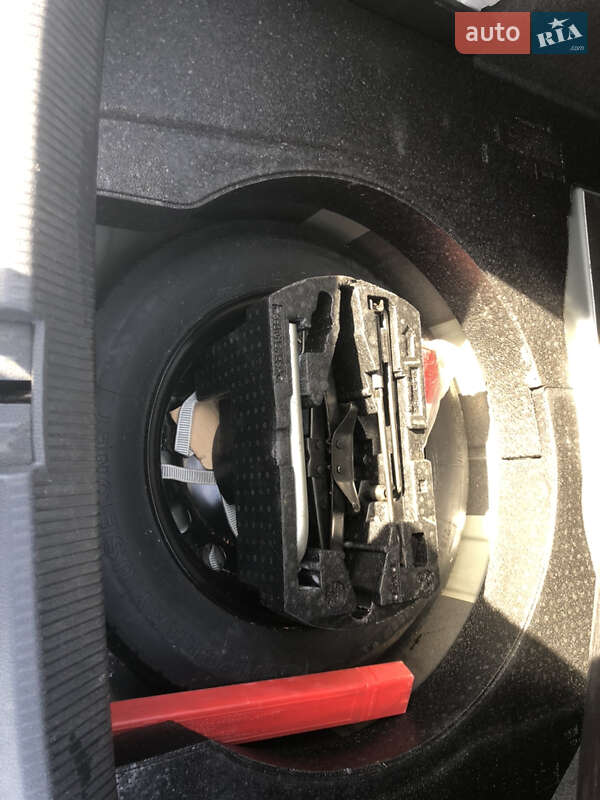 Седан Volkswagen Passat 2015 в Черкассах