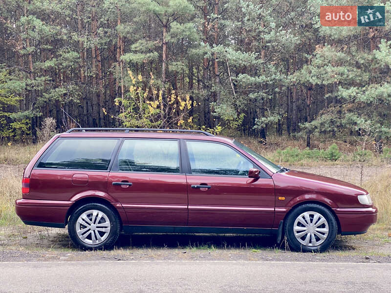 Універсал Volkswagen Passat 1996 в Харкові