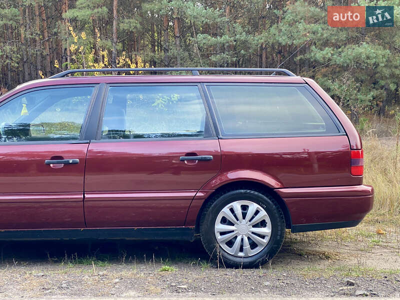 Універсал Volkswagen Passat 1996 в Харкові