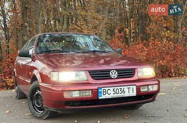 Седан Volkswagen Passat 1995 в Дрогобичі