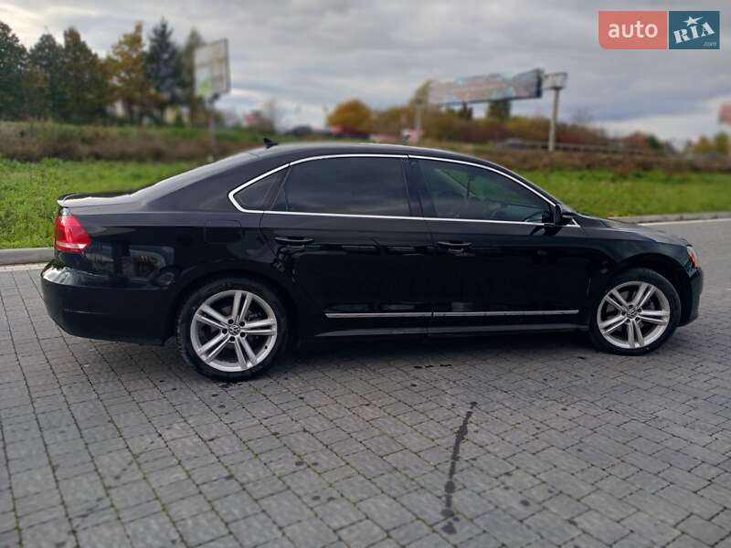Седан Volkswagen Passat 2012 в Львові