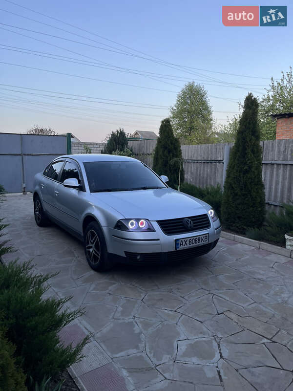 Седан Volkswagen Passat 2005 в Харькове