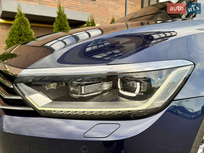 Універсал Volkswagen Passat 2017 в Житомирі