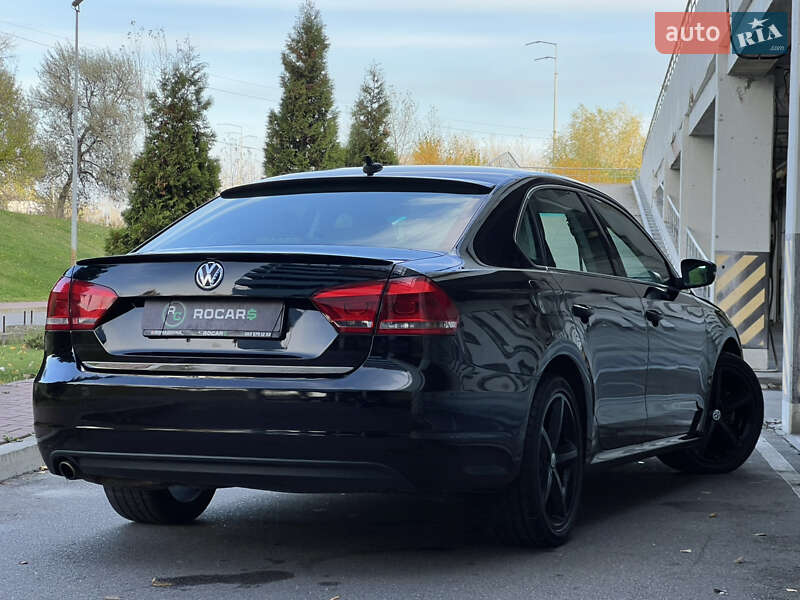 Седан Volkswagen Passat 2013 в Києві