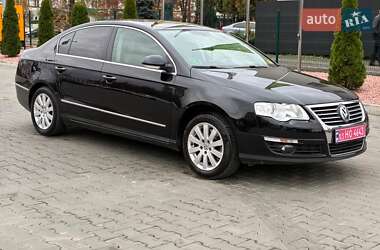 Седан Volkswagen Passat 2006 в Луцке Седан Volkswagen Passat 2006 в Луцке
