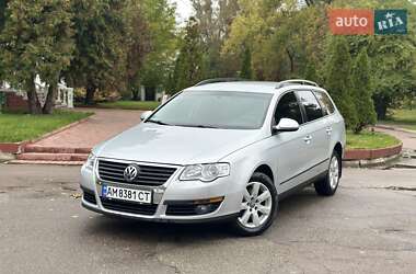 Универсал Volkswagen Passat 2010 в Киеве
