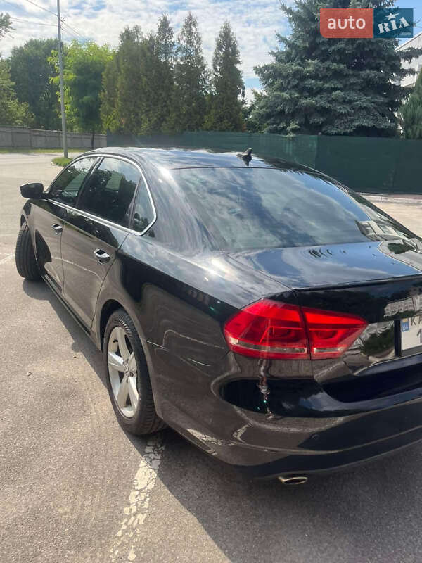 Седан Volkswagen Passat 2013 в Киеве