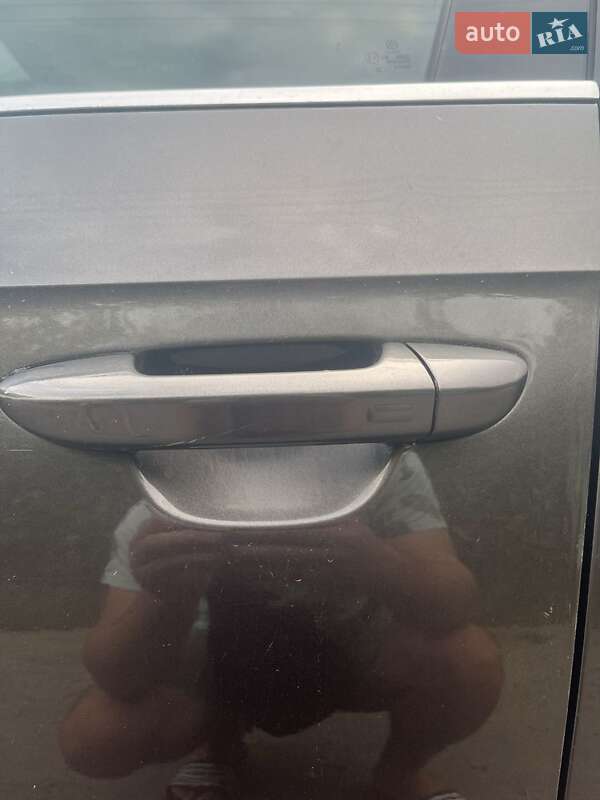 Универсал Volkswagen Passat 2012 в Запорожье