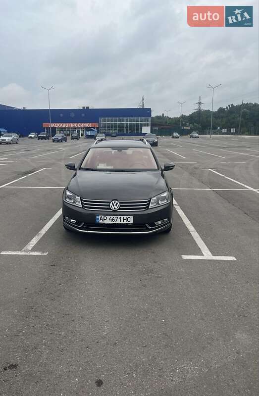 Универсал Volkswagen Passat 2012 в Запорожье