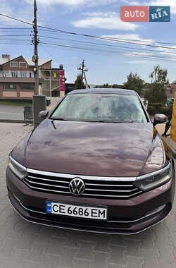 Седан Volkswagen Passat 2015 в Чернівцях