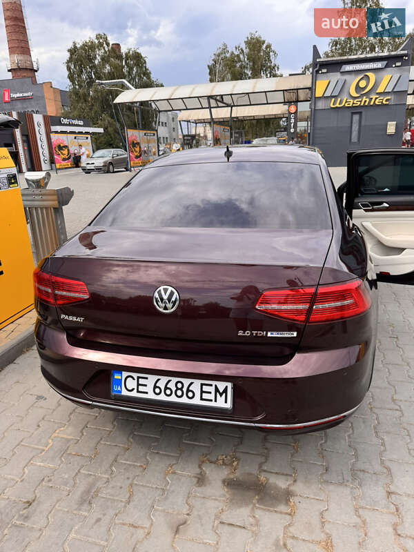 Седан Volkswagen Passat 2015 в Черновцах