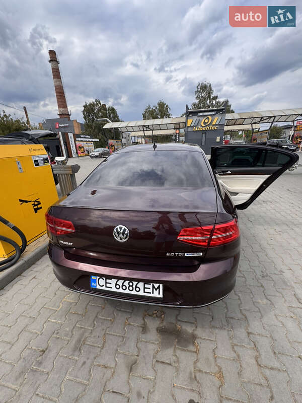 Седан Volkswagen Passat 2015 в Черновцах