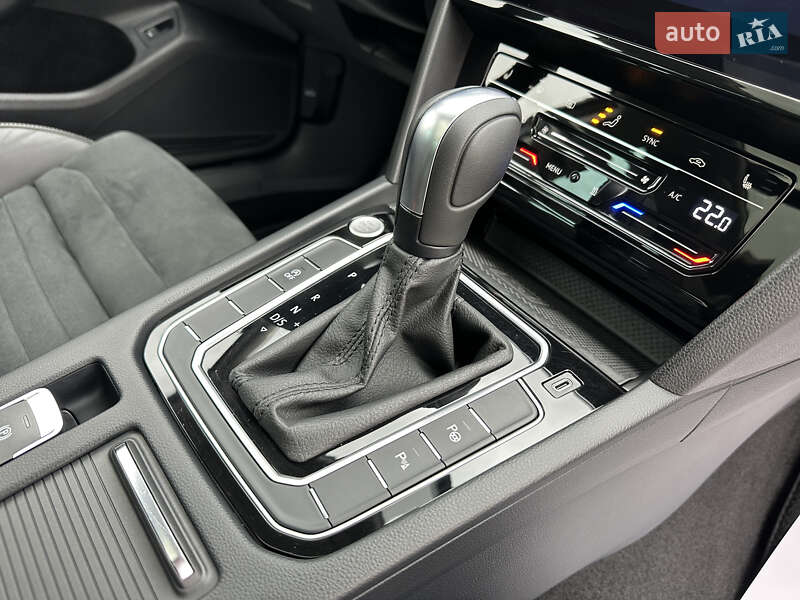 Универсал Volkswagen Passat 2021 в Луцке фото 73 Универсал Volkswagen Passat 2021 в Луцке
