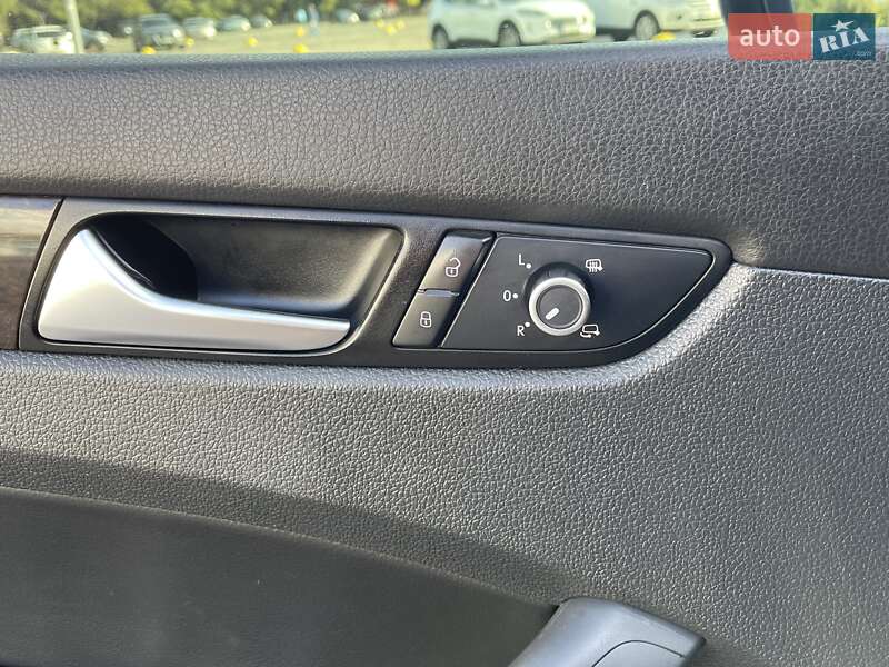 Седан Volkswagen Passat 2014 в Одесі