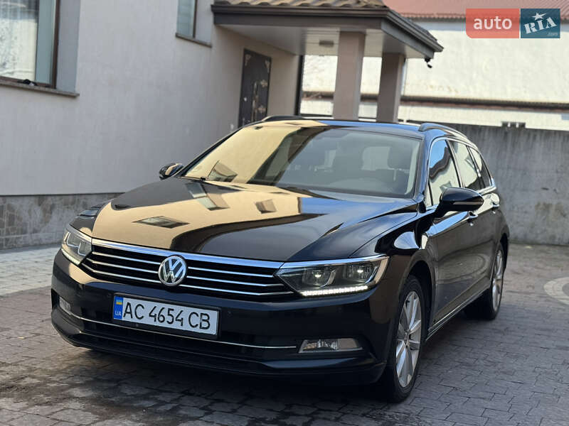 Універсал Volkswagen Passat 2015 в Луцьку