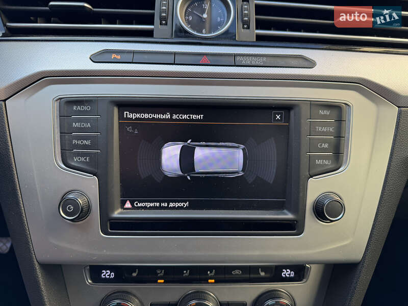 Універсал Volkswagen Passat 2015 в Луцьку