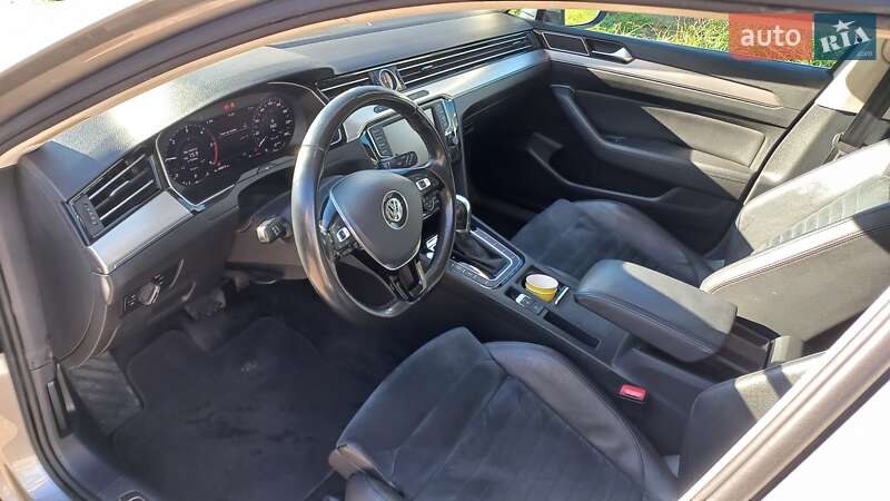 Универсал Volkswagen Passat 2016 в Львове фото 17 Универсал Volkswagen Passat 2016 в Львове