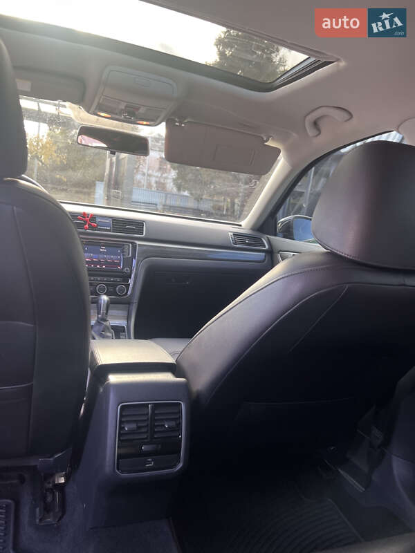 Седан Volkswagen Passat 2018 в Лубнах