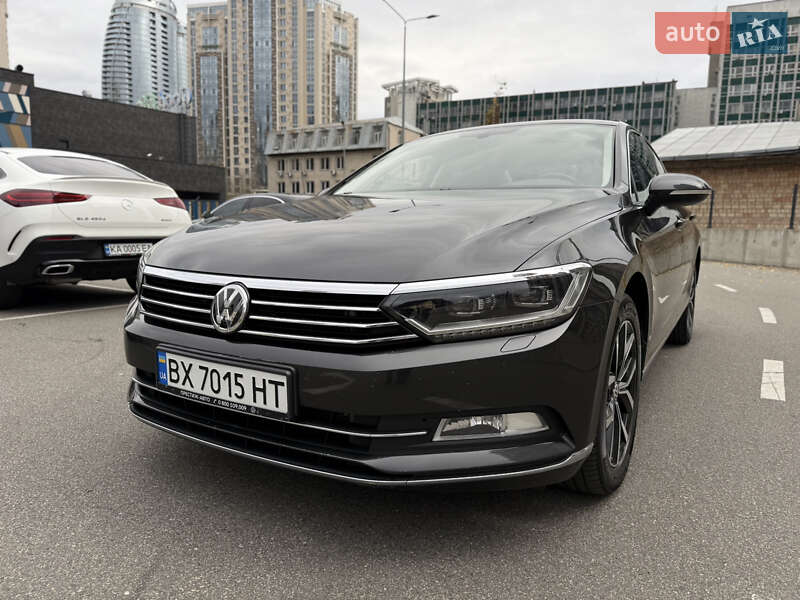Седан Volkswagen Passat 2018 в Киеве фото 8 Седан Volkswagen Passat 2018 в Киеве