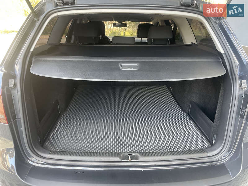 Універсал Volkswagen Passat 2012 в Хмельницькому