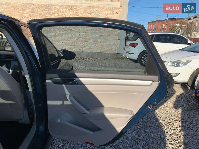 Седан Volkswagen Passat 2018 в Коломиї