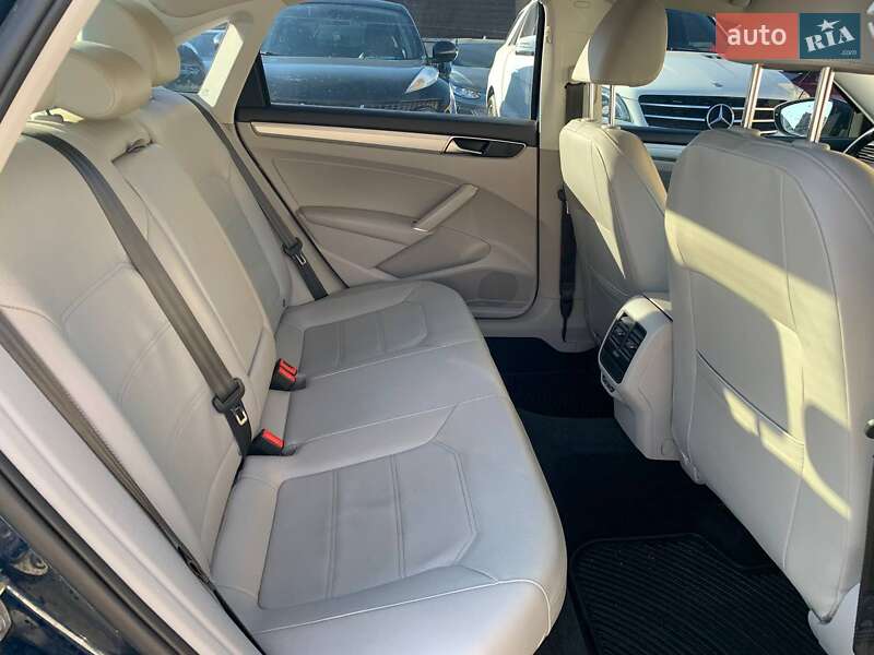 Седан Volkswagen Passat 2018 в Коломиї