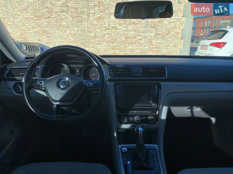 Седан Volkswagen Passat 2018 в Коломиї