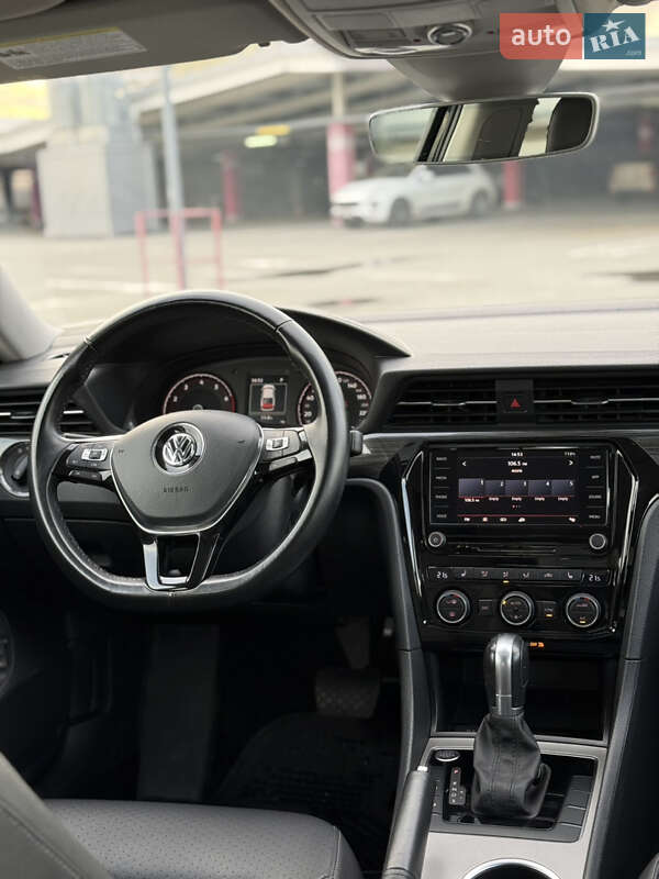 Седан Volkswagen Passat 2019 в Києві фото 39 Седан Volkswagen Passat 2019 в Києві