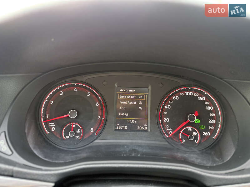 Седан Volkswagen Passat 2019 в Києві фото 47 Седан Volkswagen Passat 2019 в Києві