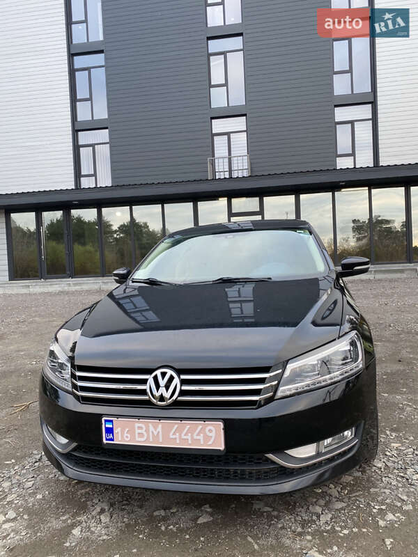 Седан Volkswagen Passat 2014 в Сарнах