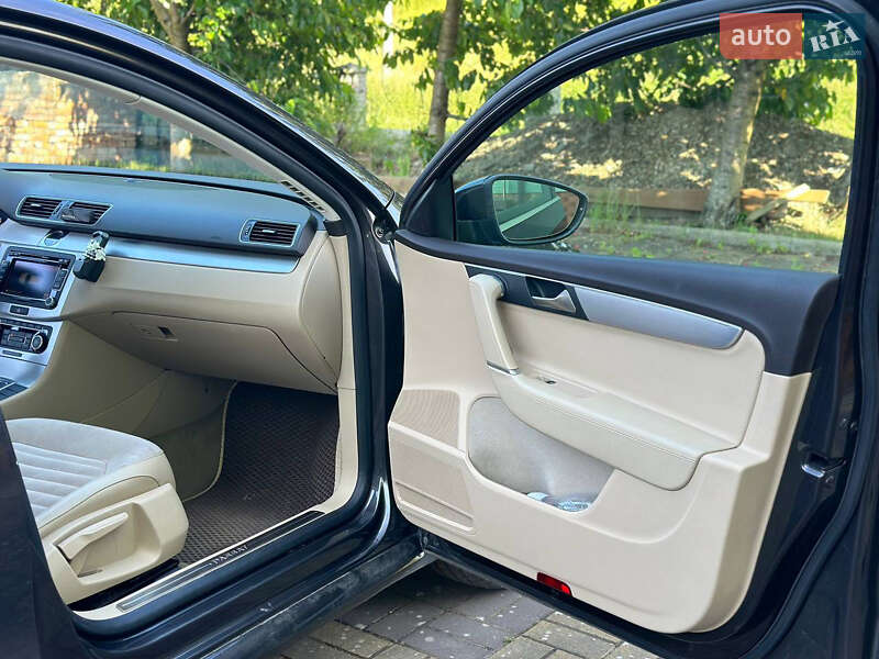 Универсал Volkswagen Passat 2011 в Львове фото 16 Универсал Volkswagen Passat 2011 в Львове