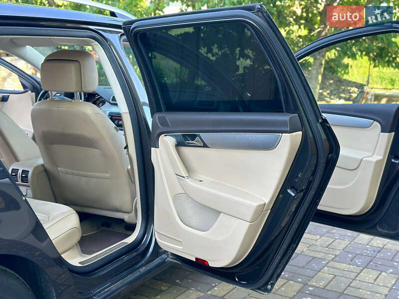 Универсал Volkswagen Passat 2011 в Львове фото 23 Универсал Volkswagen Passat 2011 в Львове