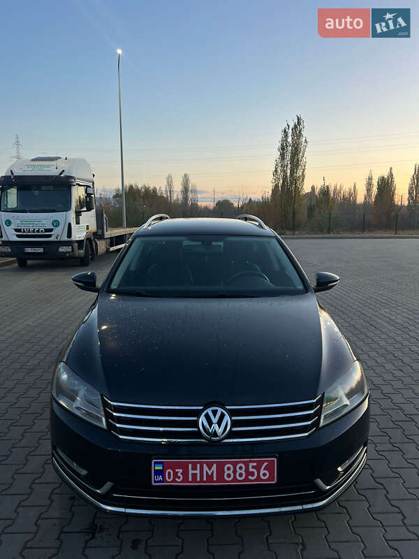 Volkswagen Passat 2011 Volkswagen Passat 2011